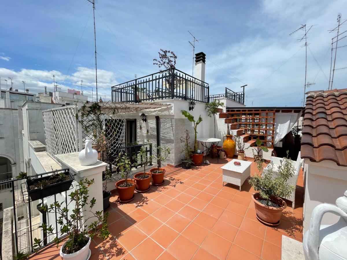 Dimora Bellini Apartment And Rooms Castellana Grotte Exterior photo