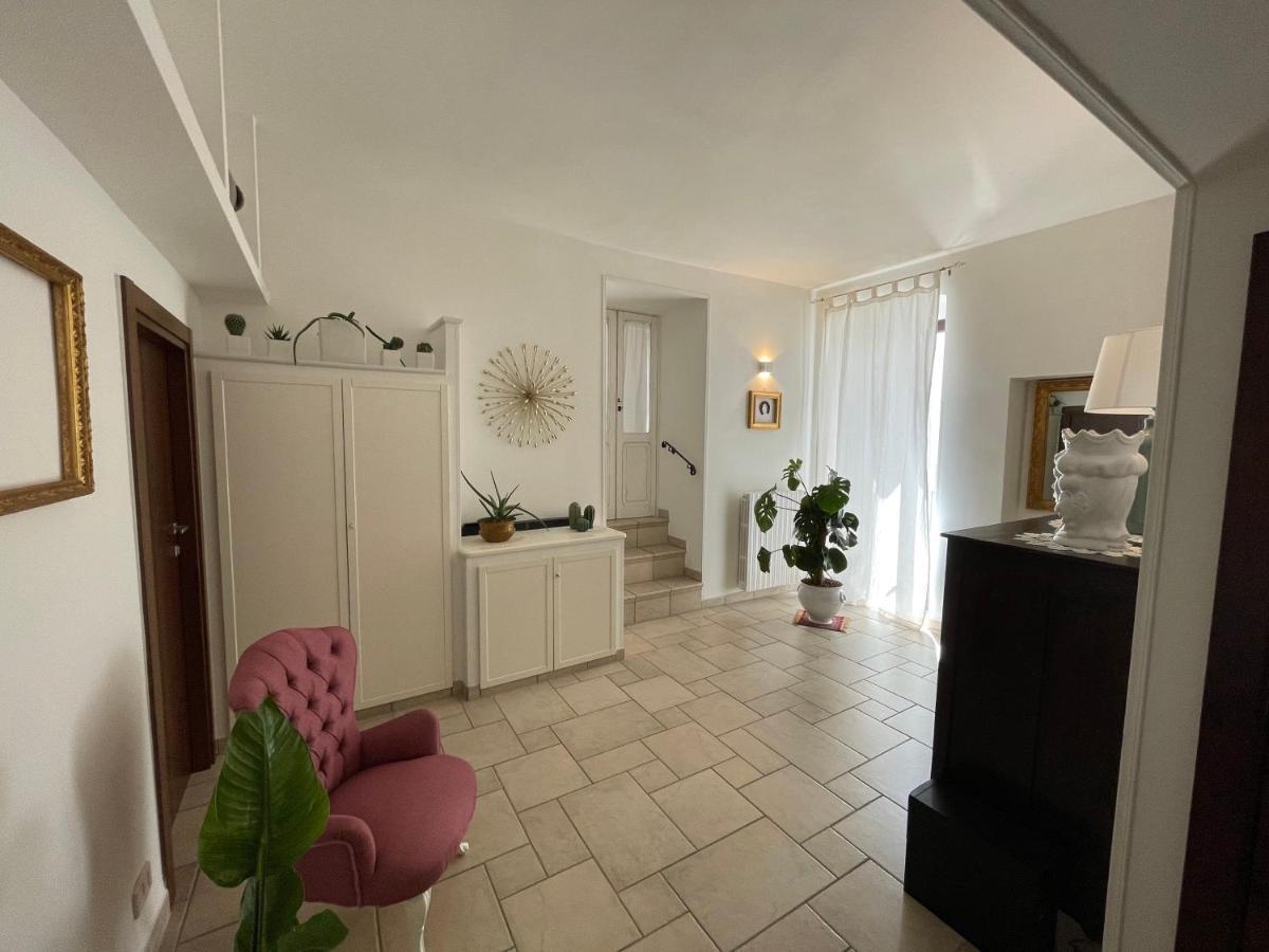 Dimora Bellini Apartment And Rooms Castellana Grotte Exterior photo