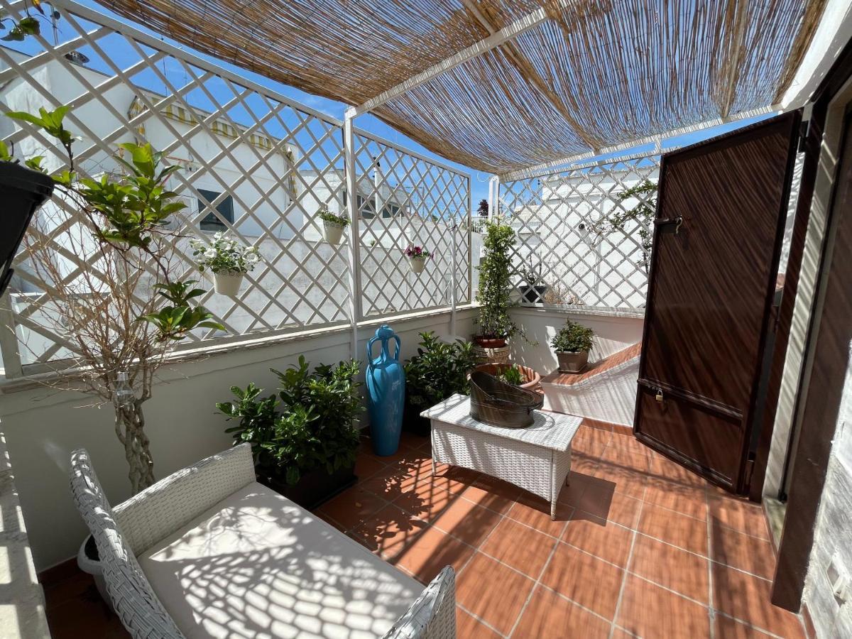 Dimora Bellini Apartment And Rooms Castellana Grotte Exterior photo