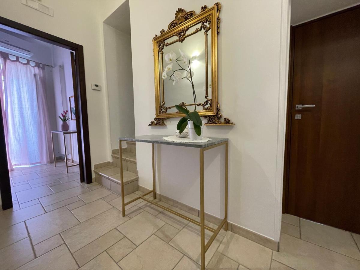 Dimora Bellini Apartment And Rooms Castellana Grotte Exterior photo